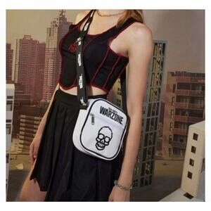 CALL OF DUTY Purse Crossbody NWT NEW Black Skull zip Up ROMWE